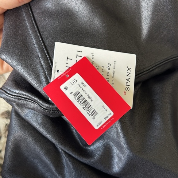 NWT Spanx Faux Leather Black Leggings size L - Picture 6 of 7